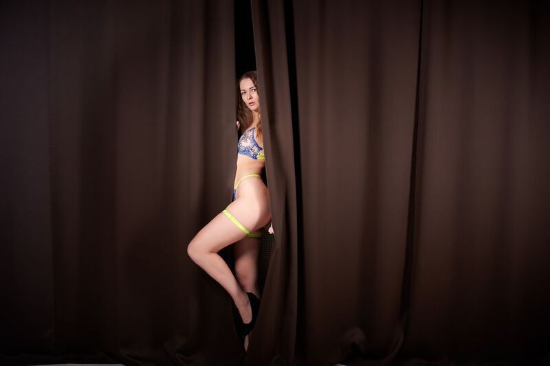 Beautiful girlphoto preview