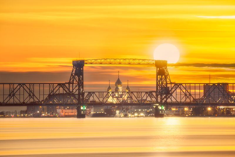 Когда день не хочет уходить, а ночь не может ждать..photo preview