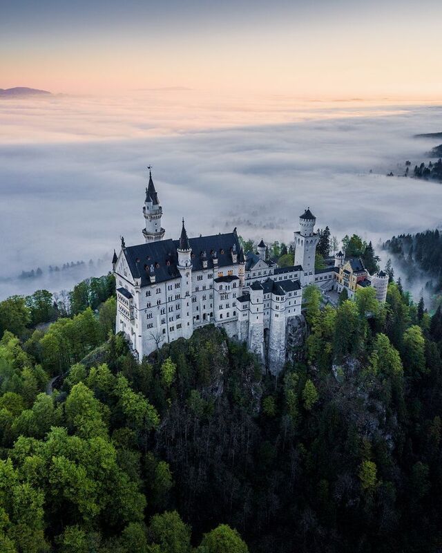Schloss Neuschwanstein, Bavariaphoto preview