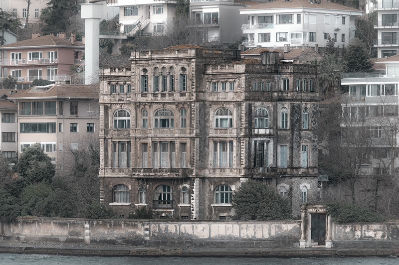 городской пейзаж, архитектура, старые здания, дом у моря Старый дом у моряphoto preview