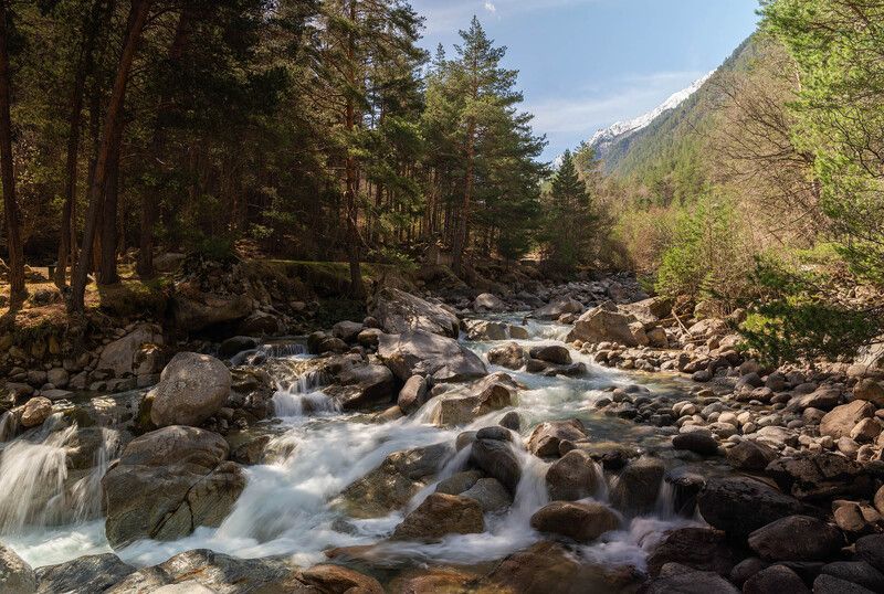 Май в Адыр-Суphoto preview