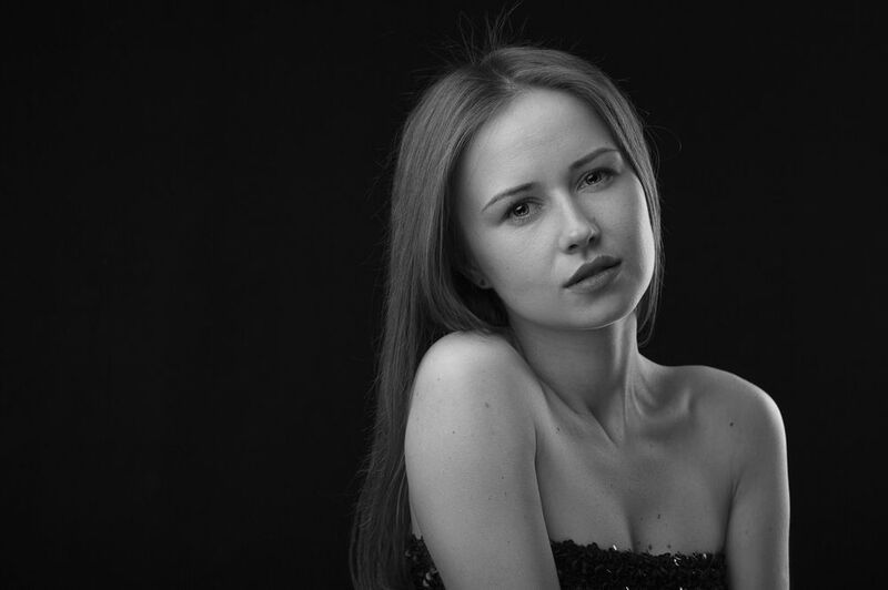 студийный портрет Динаphoto preview