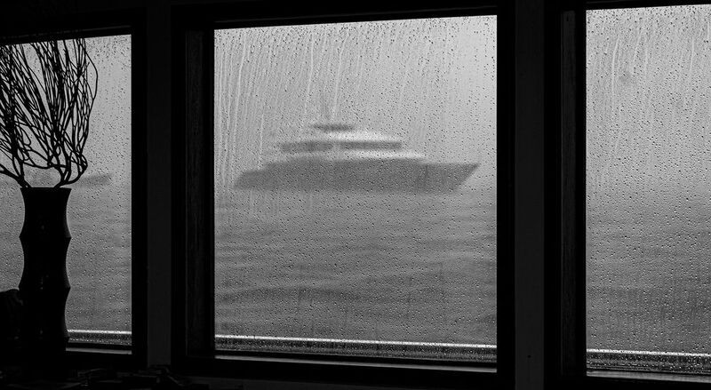 ливень в океанеphoto preview