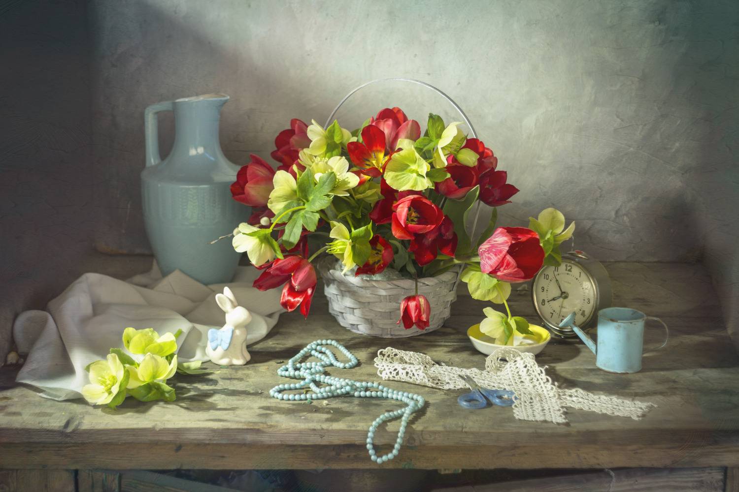 весна,  тюльпаны, голубой кувшин, морозник, Зимина Лионелла