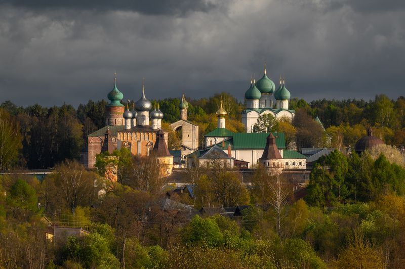 борисоглебский, ярославская область, россия, храм, церковь, православие, монастырь, весна, вечер, тучи, гроза После дождяphoto preview