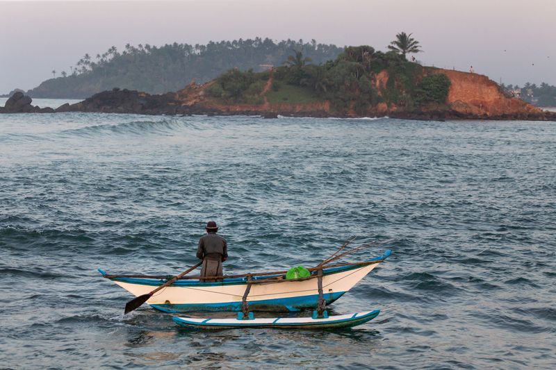 рыбак, Шри-Ланка, Sri Lanka, fishing, Мирисса, Mirissa Одинокий рыбакphoto preview