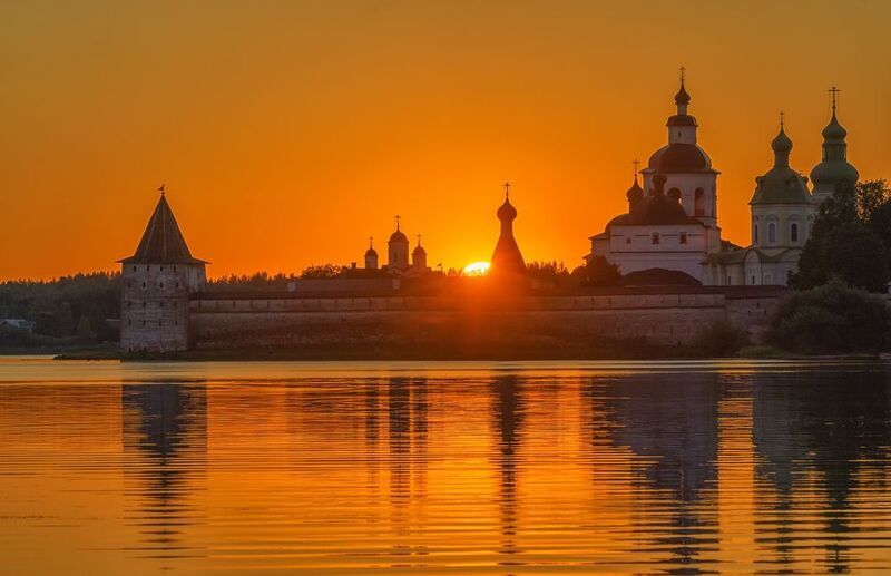 Россия, Вологда, Кирилло-Белозерский монастырь,закат Закатphoto preview