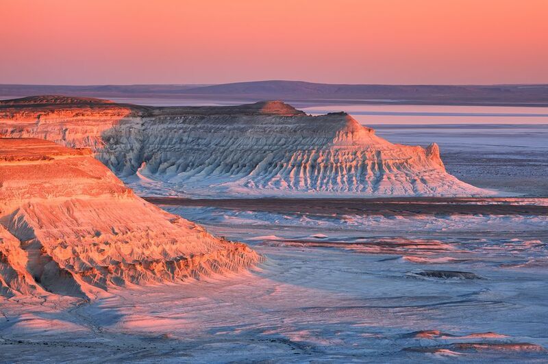 Растекался вечер по долинам.... фото превью
