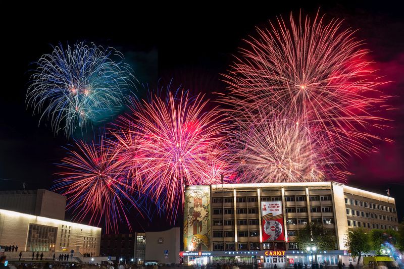 стрит, репортаж, салют, орёл, 9 мая Салют победы!photo preview