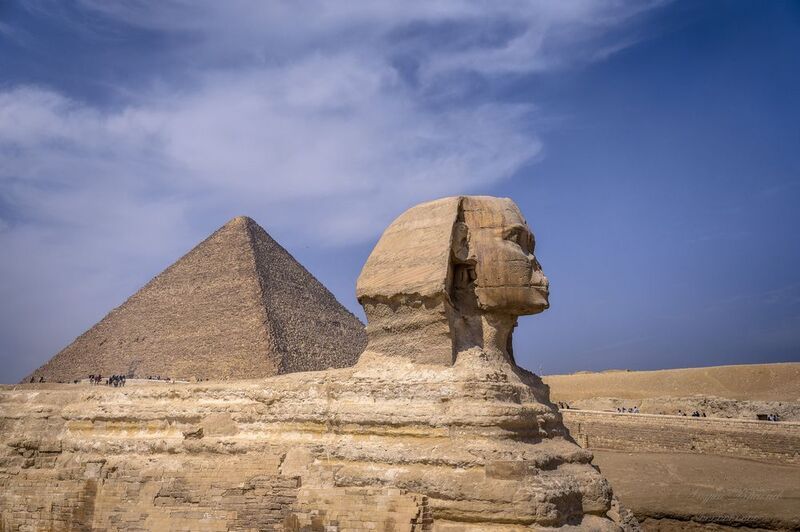 Городской пейзаж, пирамиды, пирамида Хефрена, Гиза, Каир, Египет Пирамиды Гизыphoto preview