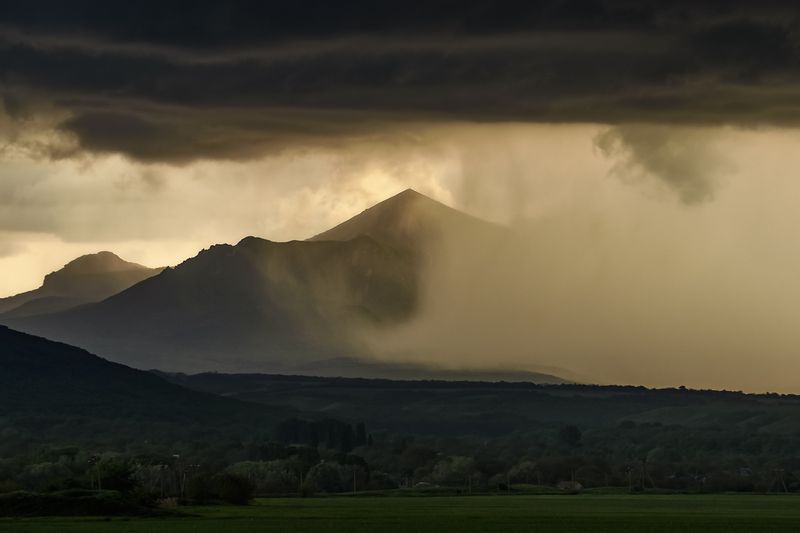кавказ, кмв, кавказские минеральные воды, горы, бештау, гроза,, дождь, облака Дождевая завесаphoto preview