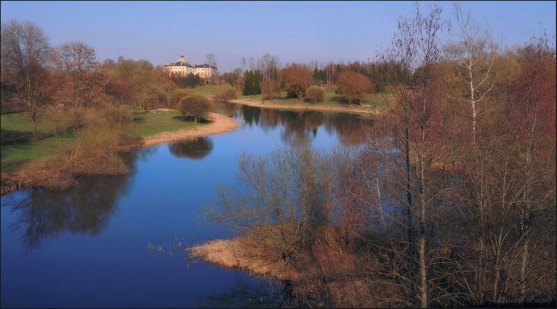 Вдоль Петергофской дорогиphoto preview