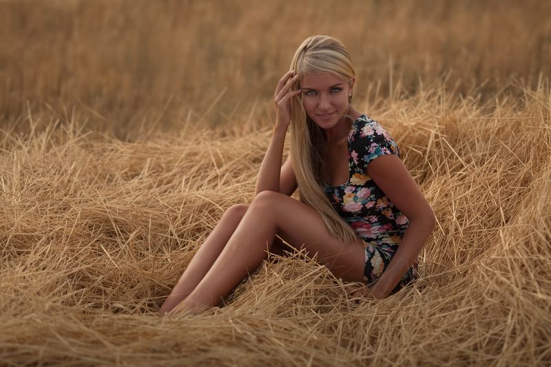 Портрет в полеphoto preview