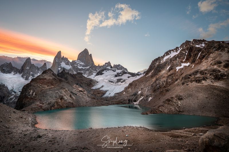 Лагуна De Los Tres на закатеphoto preview