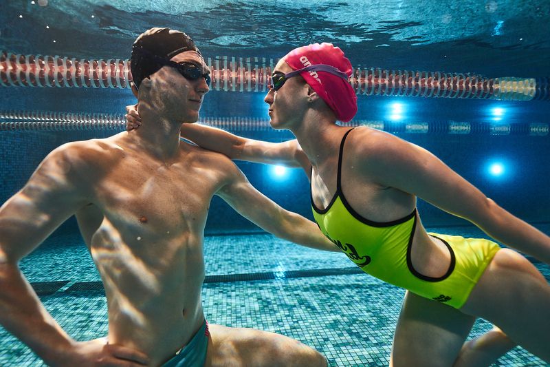 #подводнаясъемка #спорт #плаванье #фридайвинг #бассейн #дайвинг #движение photo preview