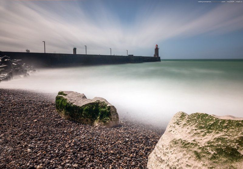 Маяк, порт, Фекам, Нормандия, Франция, романов Маяк в порте городка Фекамphoto preview