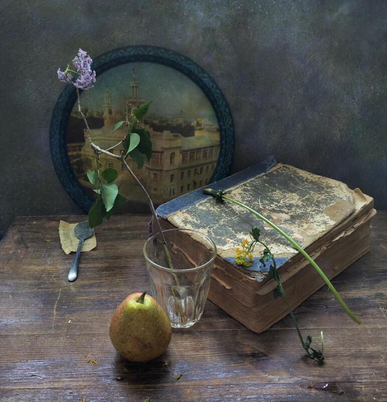 груша, сирень С веткой сирениphoto preview