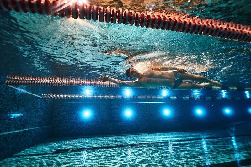 #подводнаясъемка #спорт #плаванье #фридайвинг #бассейн #дайвинг #движение photo preview