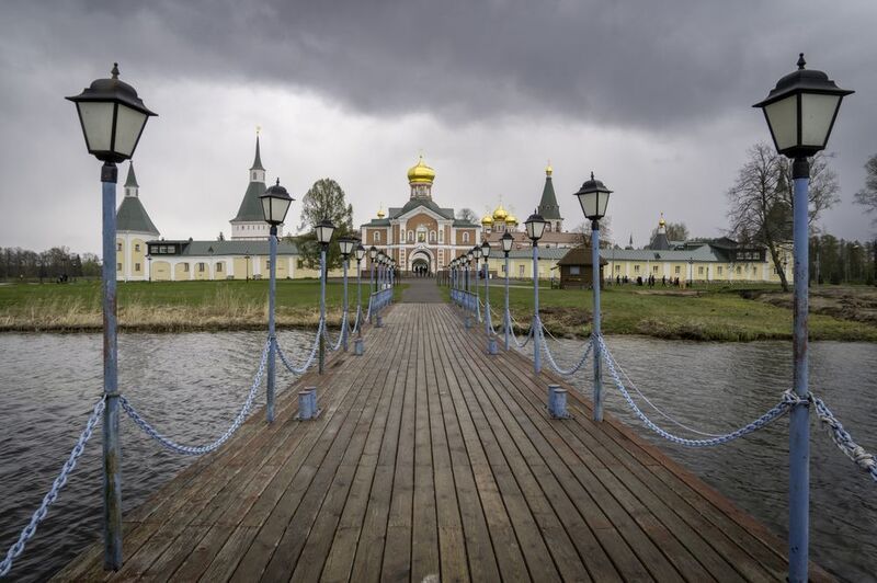 Россия, Новгородская область, Иверскийй  Валдайский монастырь, Дорога к Богуphoto preview