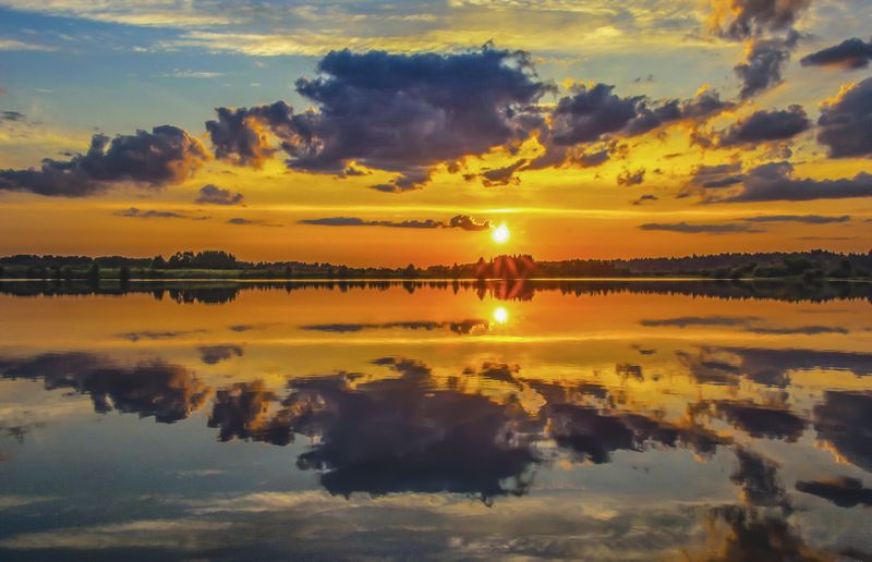 Закат, Киров, Вятка Солнце тонуло на дне горизонтаphoto preview