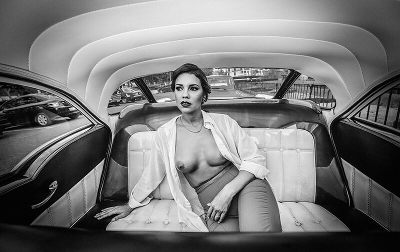 #izukyphotography #photography #photographer #photoshoot #photo #photoshoot #portrait #portraits #art #artist #phisicallyfit #femalefitnessmotivation #bestsportforgirls #fitbodyphotography #fitlegs #bodyart #bodyfitness #bodyengineer  #femaleathlete #fitn photo preview