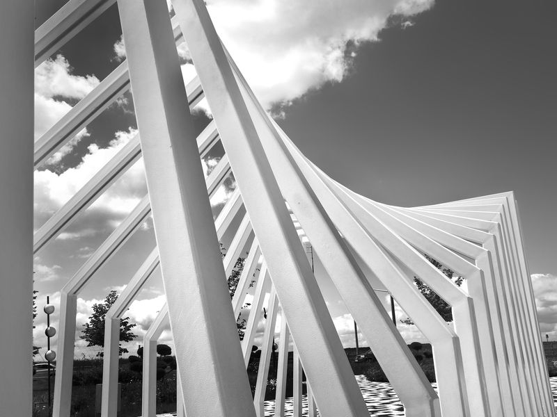 архитектура, геометрия Закрученный сюжет фото превью