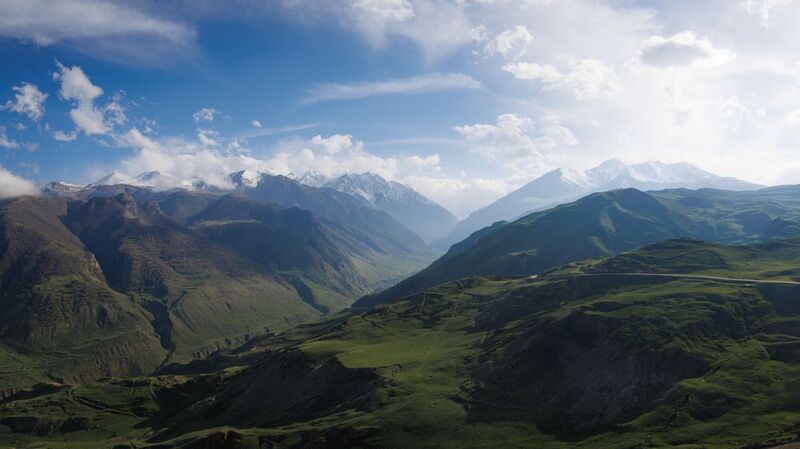 пейзаж,горы,природа Пейзаж в деревне Безенги фото превью