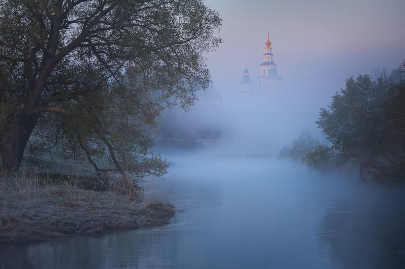 туман, истра, природа, подмосковье, храм Туманное утро на Истреphoto preview