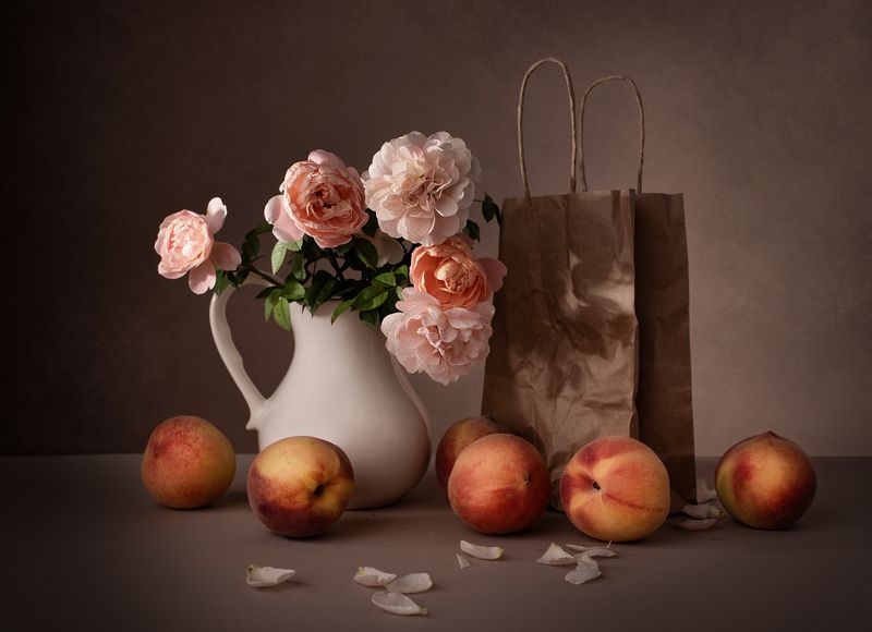 Still life, roses, Peaches, colors, light Peachesphoto preview