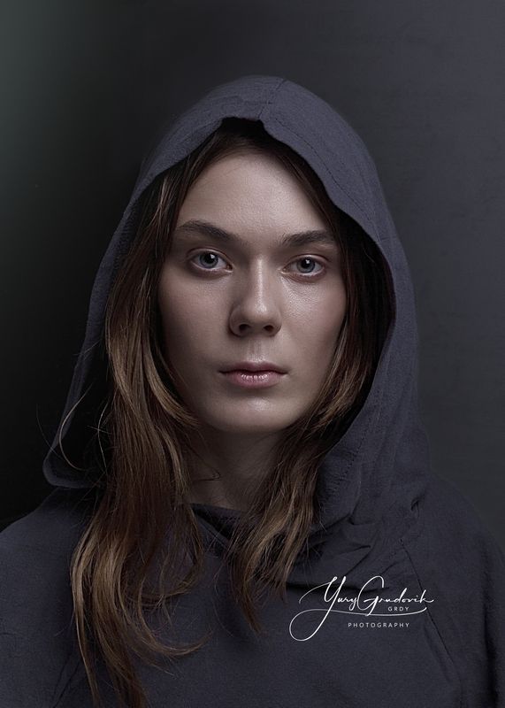 Чаще всего выход там, где был вход....photo preview