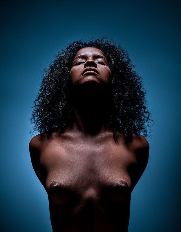 #izukyphotography #photography #photographer #photoshoot #photo #photoshoot #portrait #portraits #art #artist #phisicallyfit #femalefitnessmotivation #bestsportforgirls #fitbodyphotography #fitlegs #bodyart #bodyfitness #bodyengineer  #femaleathlete #fitn photo preview