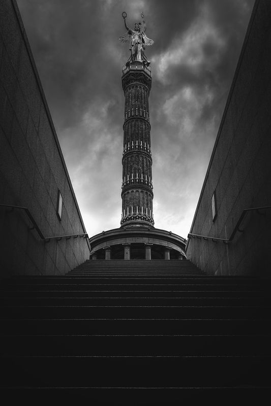 Echoes of Empirephoto preview