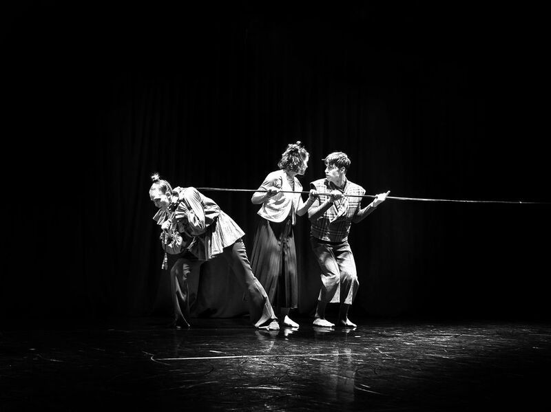 Помощь, чувства Помощьphoto preview