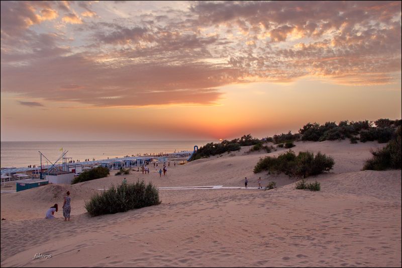 анапа, джемете, чёрное море, пляж, песок Черноморский закатphoto preview