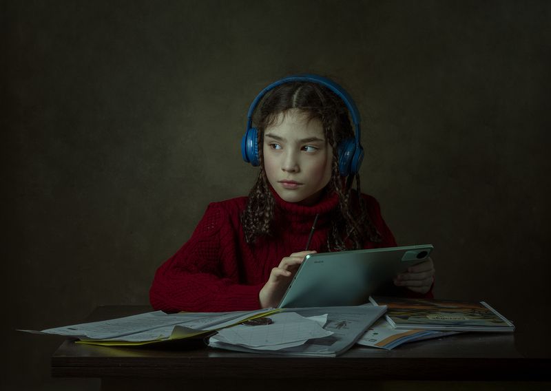 Портрет Юли в наушникахphoto preview