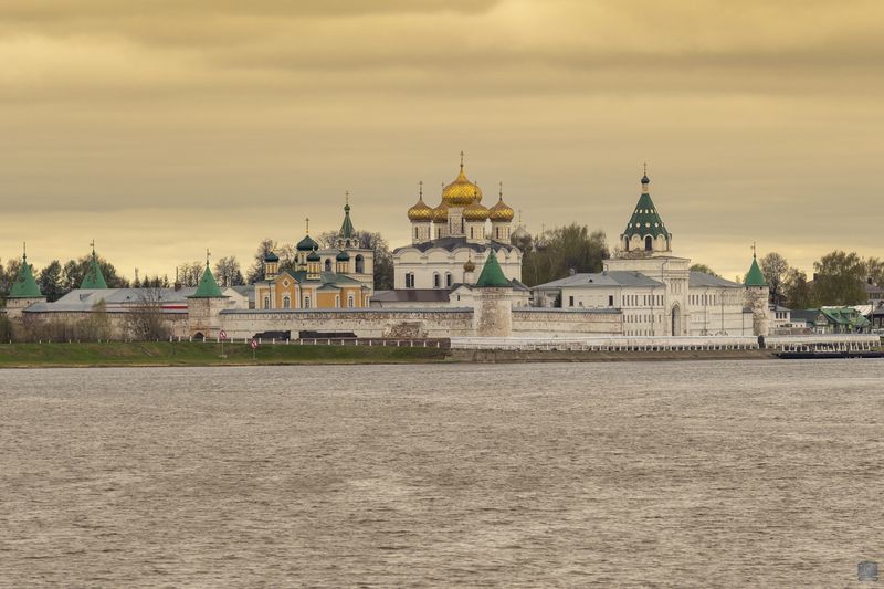 кострома Свято-Троицкий Ипатьевский монастырьphoto preview