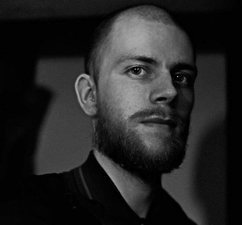 Юноша бледный со взором горящимphoto preview