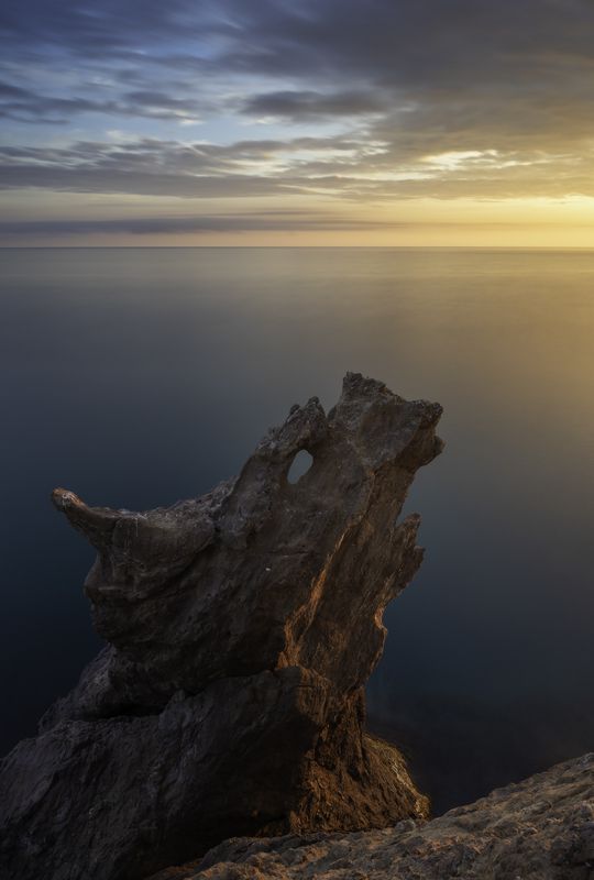 Скала Драконphoto preview