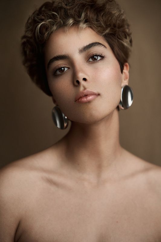 #portrait #fineart #studioshot #dramaticportrait Untitledphoto preview