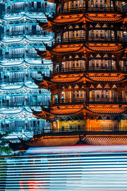 Sun and Moon Pagodas, Guilinphoto preview