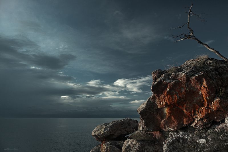 Байкал красным пятном скорбиphoto preview