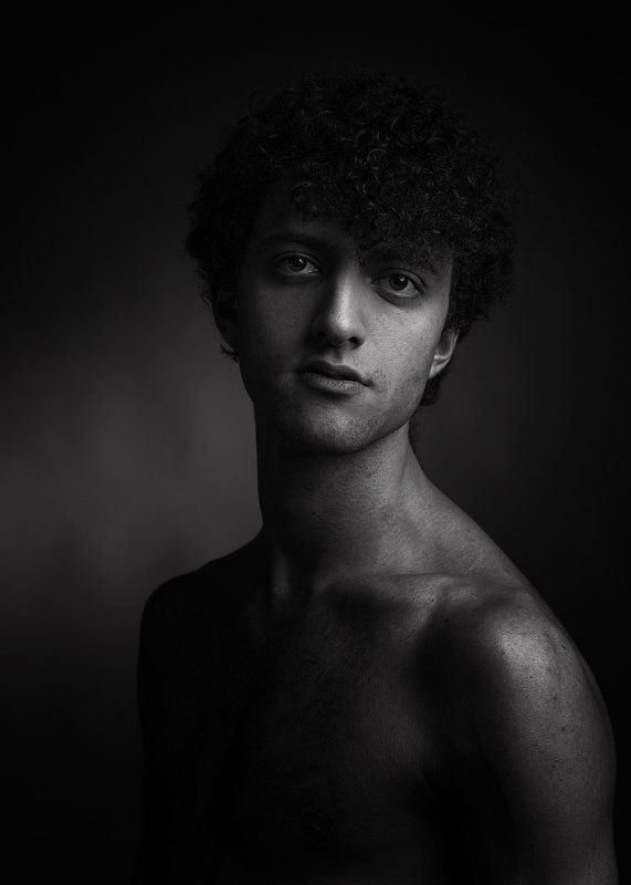 Портрет юношиphoto preview