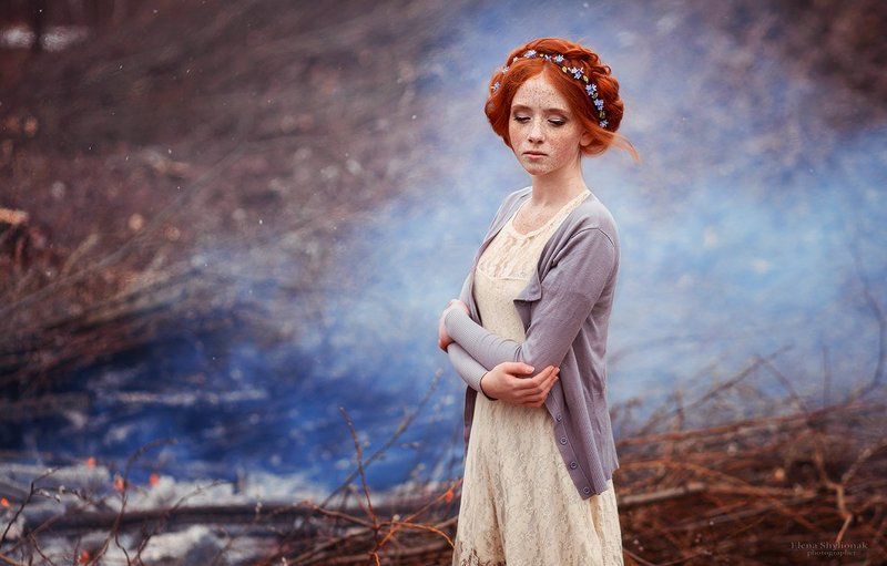 дым, девушка, рыжая, веснушки, огонь,  ashesphoto preview