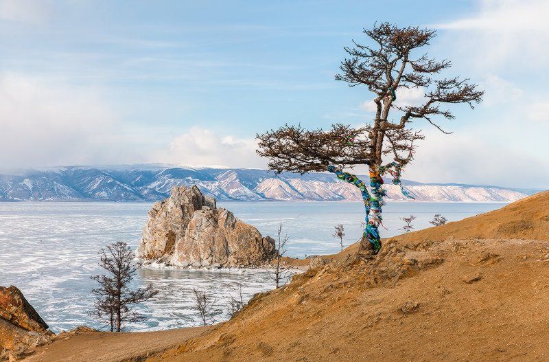 Весна на Ольхоне. Мыс Бурханphoto preview