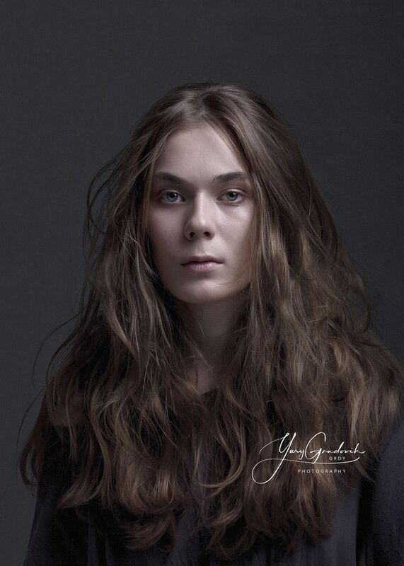 Нашедшего выход затаптывают первым. photo preview