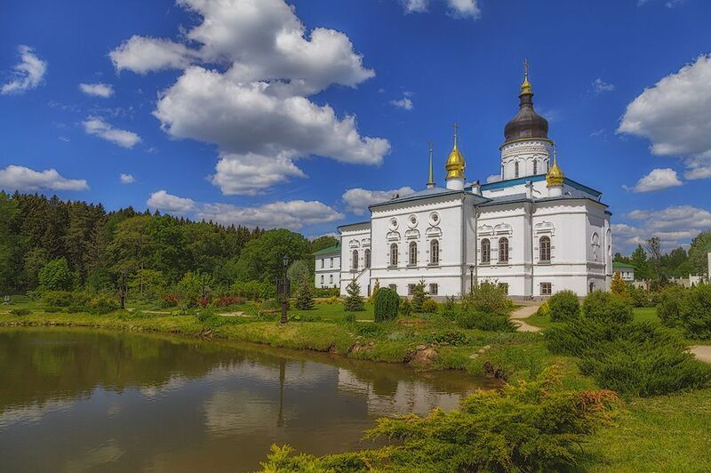 лето, небо, храм Елизаровский монастырь....photo preview