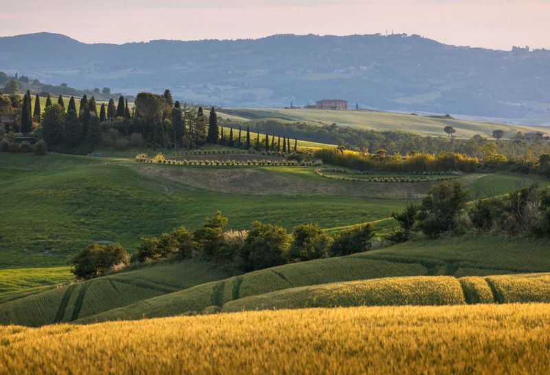 Среди холмов...photo preview