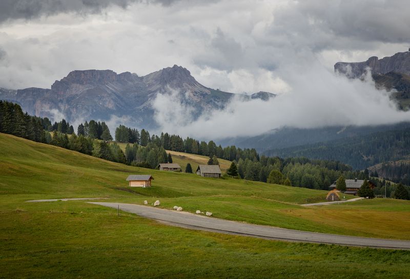 Вечер в горахphoto preview