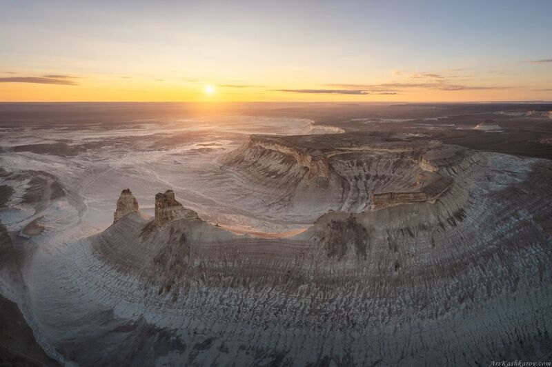 казахатан, мангистау, мангышлак, устюрт, бозжира, меловые горы, актау \