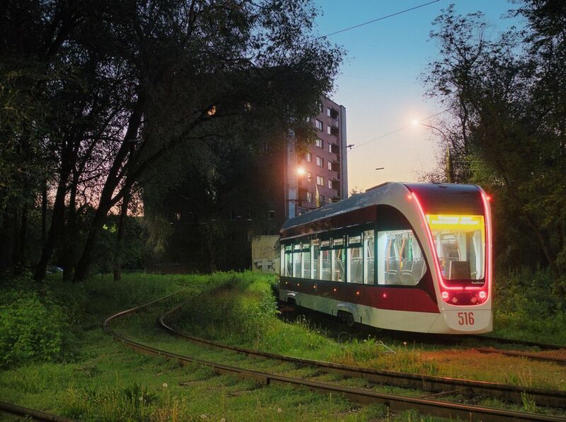 трамвай, весна, сумерки Последний трамвайphoto preview